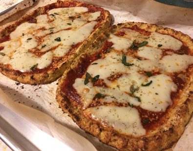Healthy Cauliflower Pizza Crust Recipe (That Doesn’t Fall Apart) – Gluten-Free, Grain-Free, Vegetarian